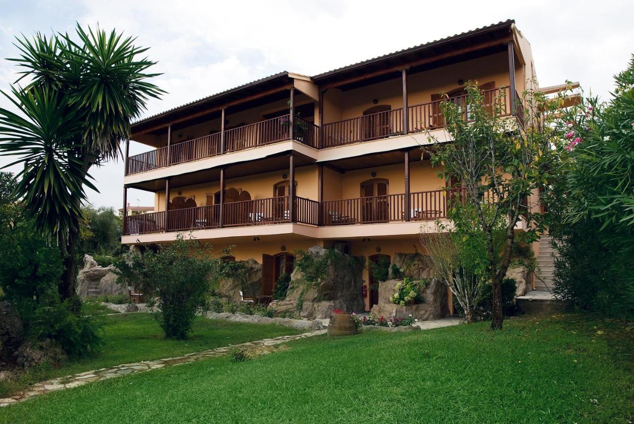 Corfu Club Apartments Gouvia Eksteriør billede